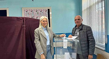 Bilecik'te yaşayan çifte vatandaşlık sahibi kişiler sandık başına gitti