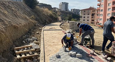 Bursa Gemlik'te mahalleler için hafta sonu da çalışıldı