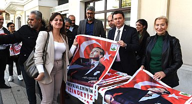 Bursa Osmangazi'de 10 bin Ata Posteri dağıtılıyor