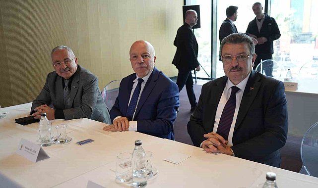 Büyükşehir belediye başkanları Samsun'da tecrübelerini paylaştı