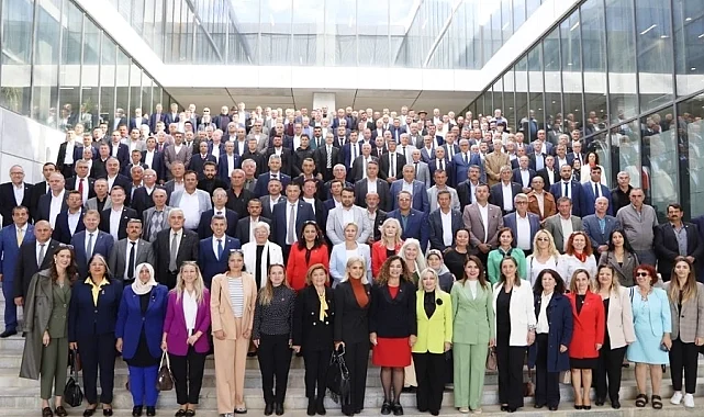 Candan Belediyecilik muhtarlarla buluştu