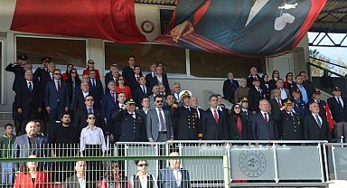 Çaycuma'da Cumhuriyet'in 101. yıl coşkuyla kutlandı