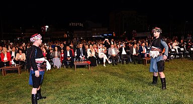 Çiğli'de cumhuriyetin 101. yılında gurur ve coşku