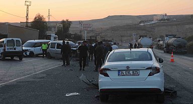 Cizre'de 4 aracın karıştığı zincirleme trafik kazasında 2 kişi yaralandı
