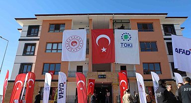 Cumhurbaşkanı Erdoğan'ın katılımıyla Elazığ'da 569 deprem konutunun kurası çekildi