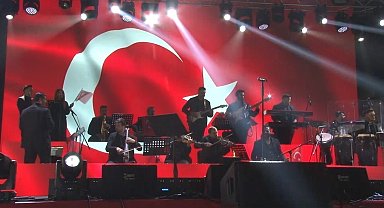 Cumhuriyet Bayramının 101'inci yılı Gaziosmanpaşa'da coşkuyla kutlandı