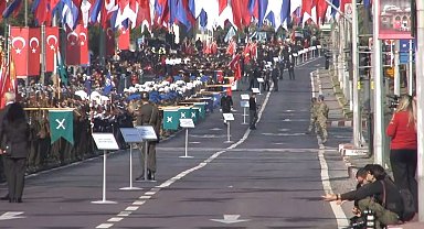 Cumhuriyet Bayramının 101'inci yılı Vatan Caddesinde coşkuyla kutlandı