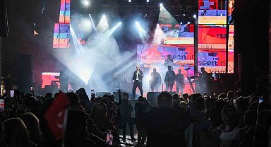 Cumhuriyet coşkusu Berkay'la kutlandı
