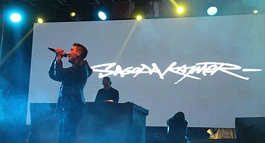 Cumhuriyetin 101'inci yaşında sevilen sanatçılar Aydınlılar ile buluştu