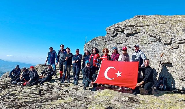 Doğaseverler cumhuriyeti zirvede kutladı