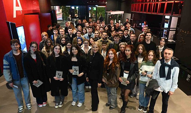 DOSABSİAD'dan üniversite öğrencilerine cumhuriyet etkinliği