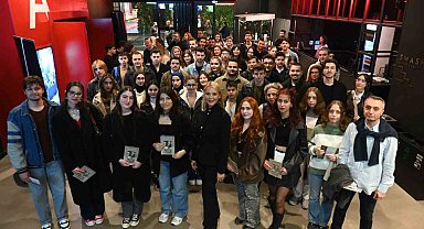 DOSABSİAD'dan üniversite öğrencilerine cumhuriyet etkinliği