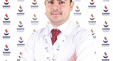 Dr. Öğr. Üyesi Kurtgil: "Osteoporoz, kemik gücünün bozulması ve kırık riski artışına yol açar"