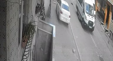 Esenyurt'ta minibüs sürücüsü küçük çocuğu ezdi