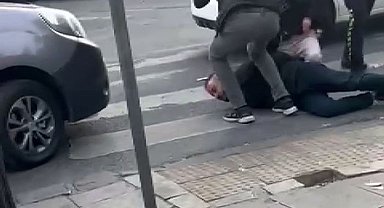 Eski sevgilisinin erkek arkadaşını silahla vurup yaraladı, kaçmak isterken yakalandı