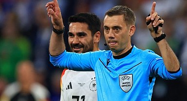 Fenerbahçe - Manchester United maçında Clement Turpin düdük çalacak