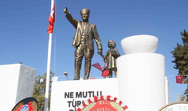 Fethiye'de 29 Ekim'in 101. yılı törenle kutlanıyor