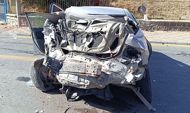Freni patlayan kamyonet dehşet saçtı: 1 ölü, 1'i ağır 6 yaralı