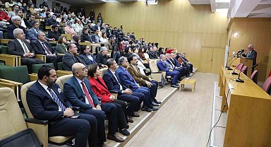 FÜ'de Cumhuriyet Bayramı nedeniyle konferans düzenlendi