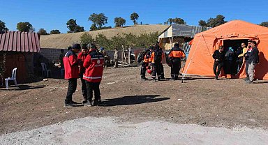 Gediz'de bir haftadır kayıp olan Asiye Günay'dan haber alınamıyor