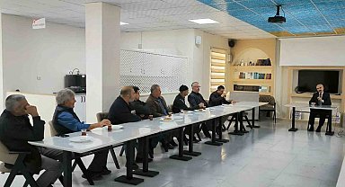 Gediz'de umre semineri