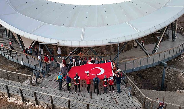 Göbeklitepe'ye cumhuriyet yürüyüşü