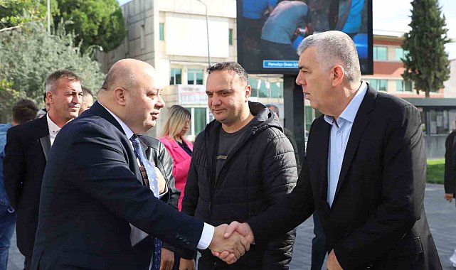 Gönen'de muhtarlar günü çoşkuyla kutlandı