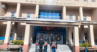Hakkari'de değişik suçlardan 23 kişi tutuklandı