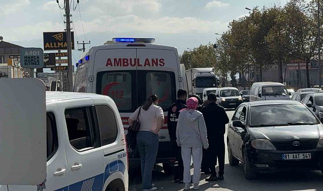 Halk otobüsü ile otomobil çarpıştı: 2 yaralı