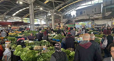 Halk pazarında alım gücü düştü