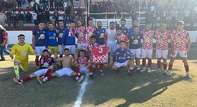 İlk yarıda 4 gol yiyen rakip takım sahadan çekildi