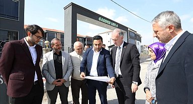İnegöl Ertuğrulgazi Mahallesinde kaldırım çalışmaları sürüyor