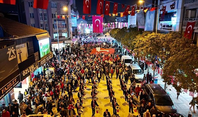 İnegöl'de Cumhuriyetin 101. yılı coşkusu