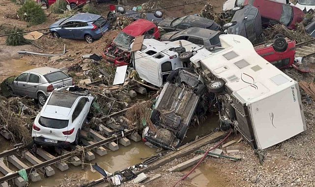 İspanya'daki sel felaketinde can kaybı 95'e yükseldi