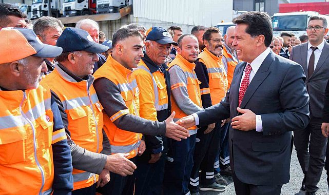 İstanbul'un en büyük temizlik filosu Esenyurt'ta hizmete başladı: Günde bin 100 ton atık toplanıyor