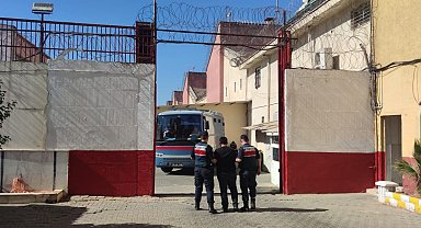 İşyerinden kokoreç malzemesi çalan 4 şüpheli yakalandı