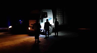 Jandarma 3 ilçeyi birbirine bağlayan yolda denetim yaptı