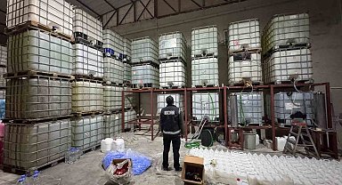 Kaçak alkol fabrikasına operasyon: 30 milyon lira değerinde malzemeye el konuldu