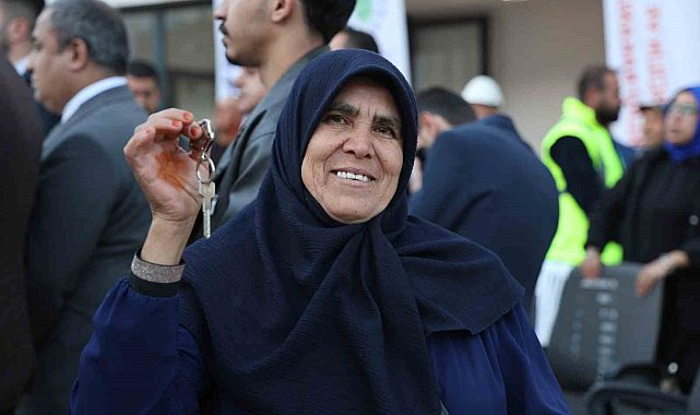 Kahramanmaraş'ta 3 bin 135 depremzede yeni evlerine kavuştu