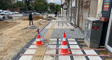 Kaldırımlar tahrip oldu, kablolar yok oldu
