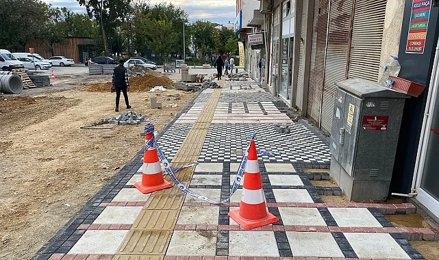 Kaldırımlar tahrip oldu, kablolar yok oldu