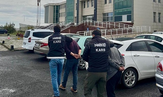 Kars'ta uyuşturucu operasyonu: 190 parça halinde eroin ele geçirildi