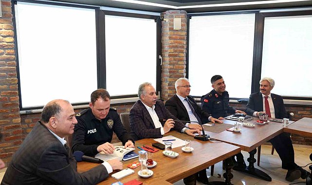 Kaymakam Dönmez: "Talas Belediyesi; muhtarlarımıza en iyi hizmet sunan belediye"