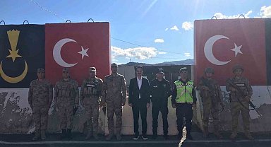 Kaymakam Yılmaz'dan Jandarma kontrol noktasına ziyaret