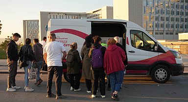 Keçiören'de öğrencilere ve işe gidenlere sıcak çorba