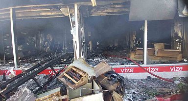 Kırklareli'nde mobilya mağazasında çıkan yangın kontrol altına alındı