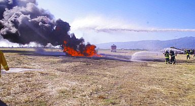 Kocaseyit Havalimanında yangın tatbikatı