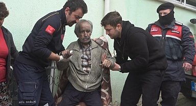 Komşuların dikkati sayesinde ölümden döndü