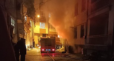 Konya'da apartmanda çıkan yangın itfaiye ekipleri tarafından söndürüldü