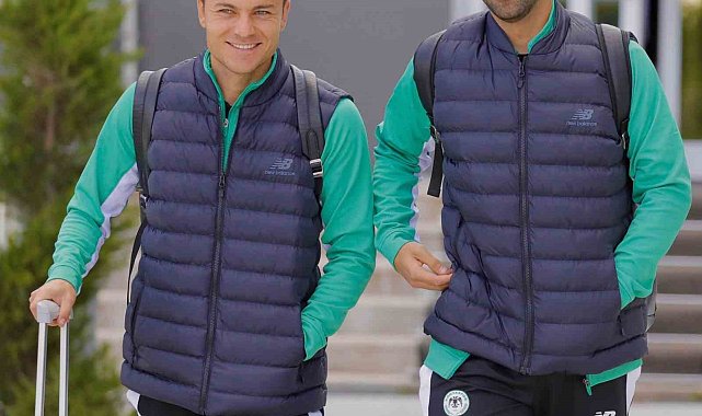 Konyaspor, Beşiktaş maçı için İstanbul'a gitti